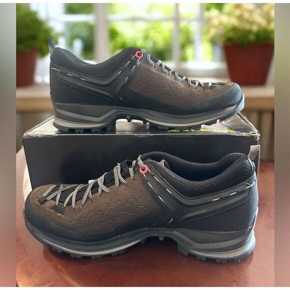 Salewa Mountain Trainer 2 GTX Mountaineering Shoes Black/Bungee Cord Size 9.5 EU - Picture 9 of 12